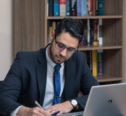 إستشارة هاتفية
